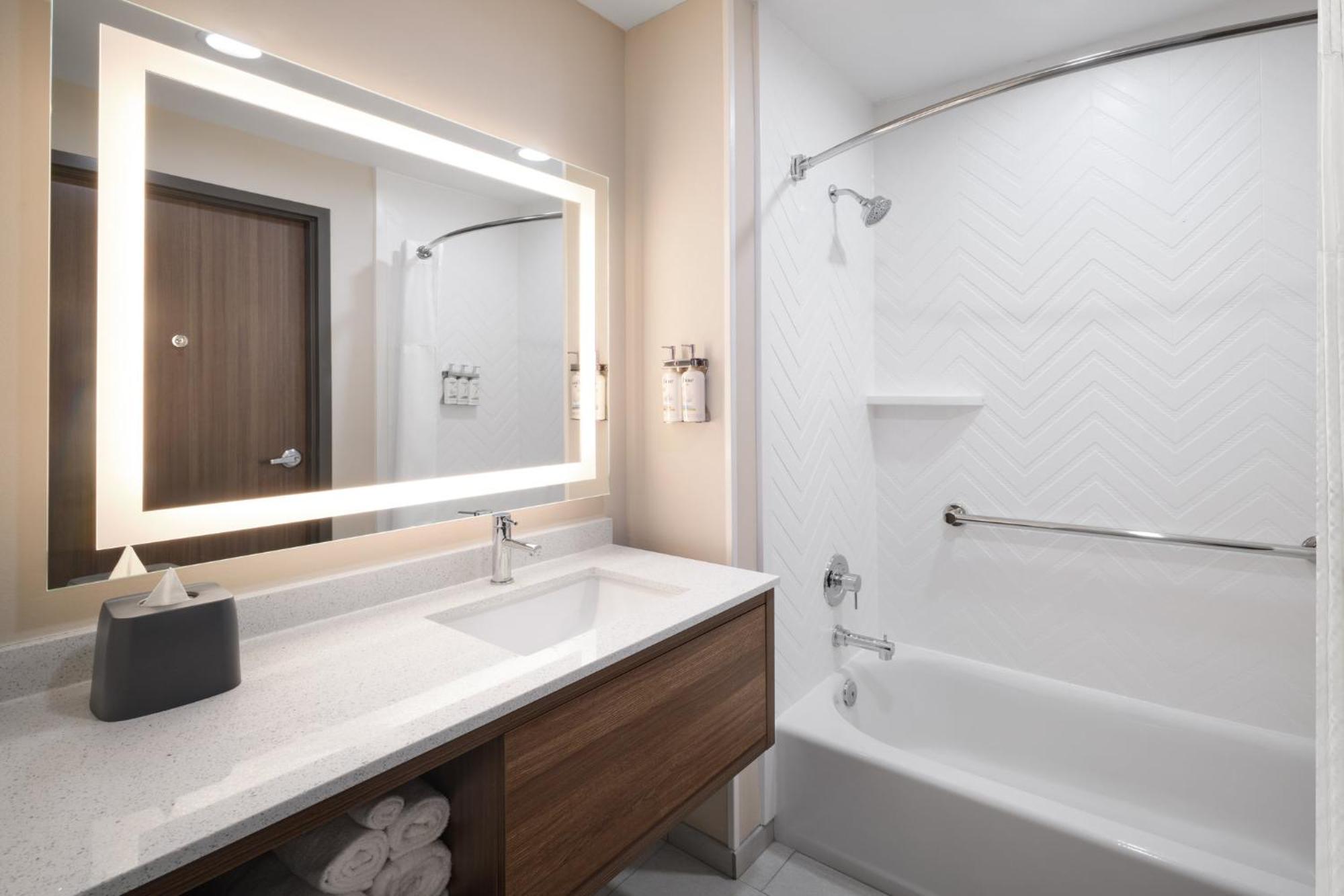 Holiday Inn La Verkin - Zion Park By Ihg Bagian luar foto